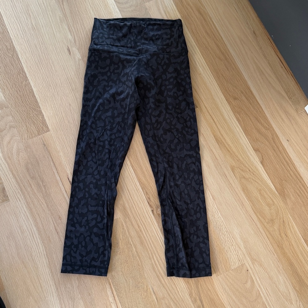 Lululemon Align 25” Leopard Leggings size 2